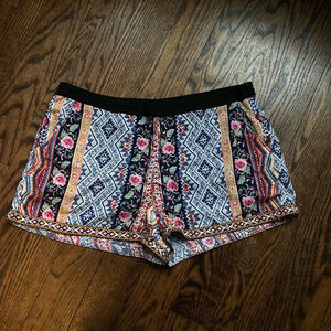 Women's Re-order Shorts Size L Blue Multi-color